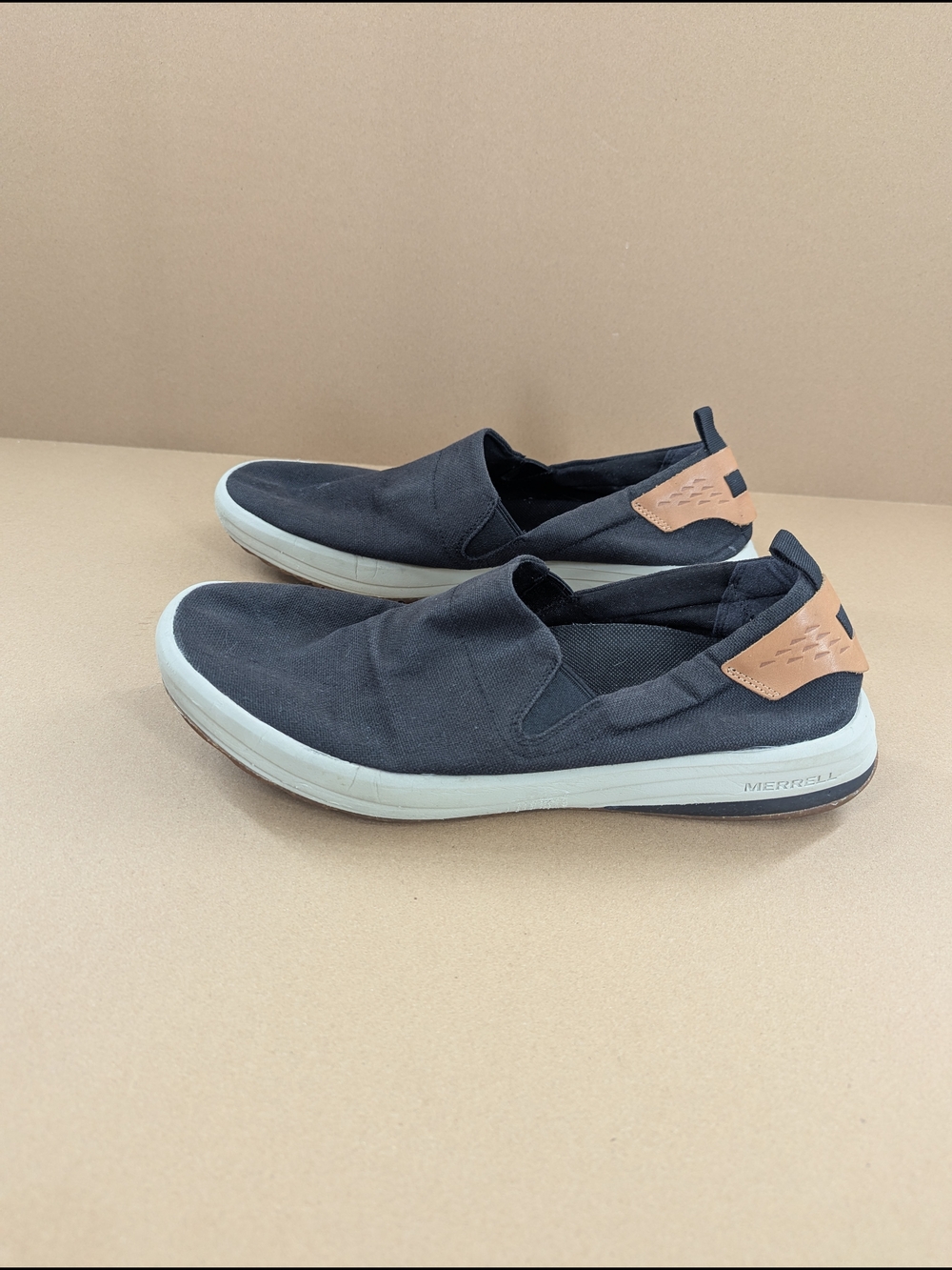 Merrell Men's Gray Canvas Slip On Loafer Sneaker Gorpcore 11.5 Outdoor Casual